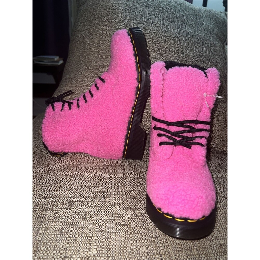 New Womens Dr. Martens 1460 8 Eye Boot UK 3 US 5 Lux Borg Fuzzy Pink Doc